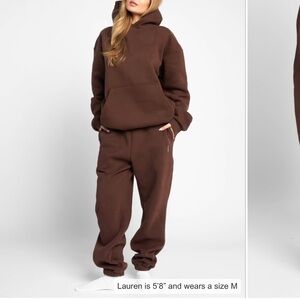 Comfrt Walnut Standard Hoodie and Sweatpants Set